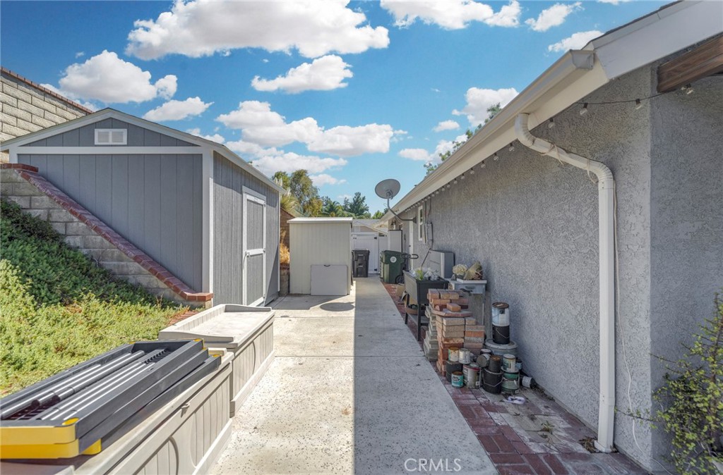 27829 Carnegie Avenue Santa Clarita, CA 91350 - Photo 44 of 46 a view of a backyard with sitting area