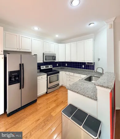 $3,800 | 6622 Frost Lake Lane, Alexandria, VA 22315