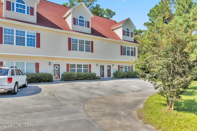 $1,800 | 101 Ole Field Circle, Unit D, Newport, NC 28570