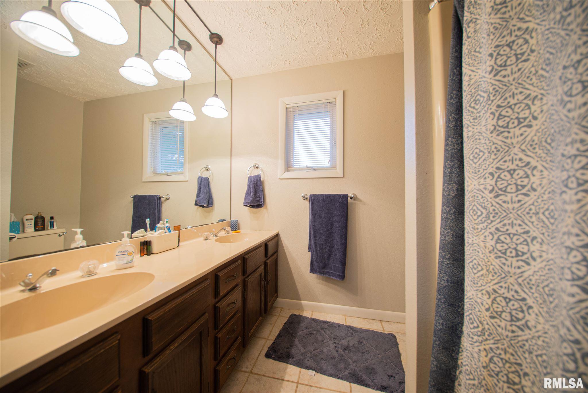 108 Philip Road Christopher, IL 62822 - Photo 19 of 36 Gallery Image 19
