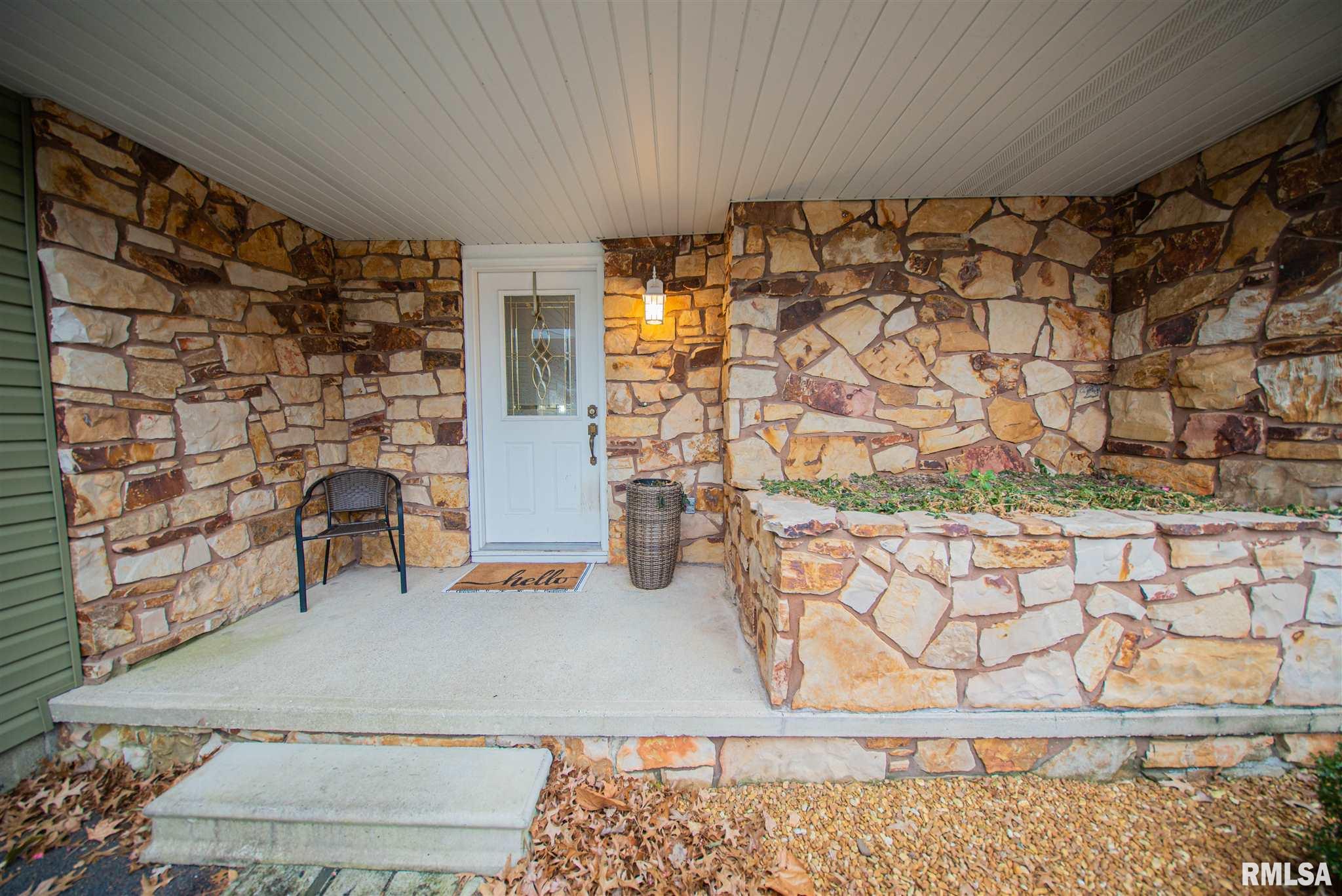108 Philip Road Christopher, IL 62822 - Photo 3 of 36 Gallery Image 3