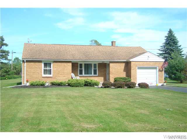 4335 Shimerville Road Clarence, NY 14031 - Photo 1 of 1 Exterior Front
