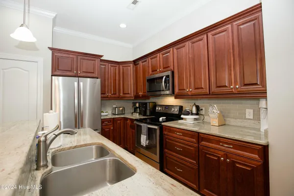 $2,300 | 373 Kerr Lake Road, Aberdeen, NC 28315