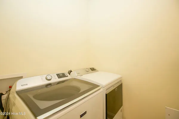 $2,300 | 373 Kerr Lake Road, Aberdeen, NC 28315