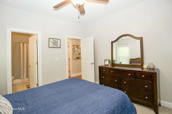 $2,300 | 373 Kerr Lake Road, Aberdeen, NC 28315