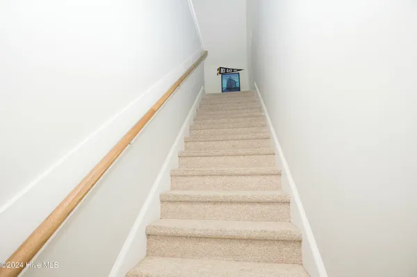 $2,300 | 373 Kerr Lake Road, Aberdeen, NC 28315