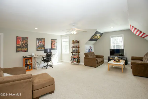 $2,300 | 373 Kerr Lake Road, Aberdeen, NC 28315