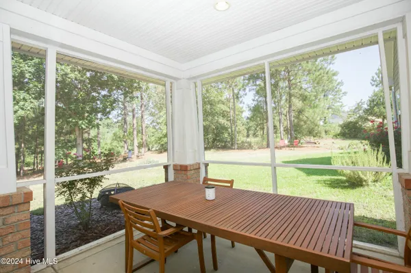 $2,300 | 373 Kerr Lake Road, Aberdeen, NC 28315