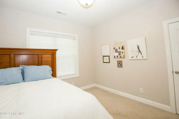 $2,300 | 373 Kerr Lake Road, Aberdeen, NC 28315