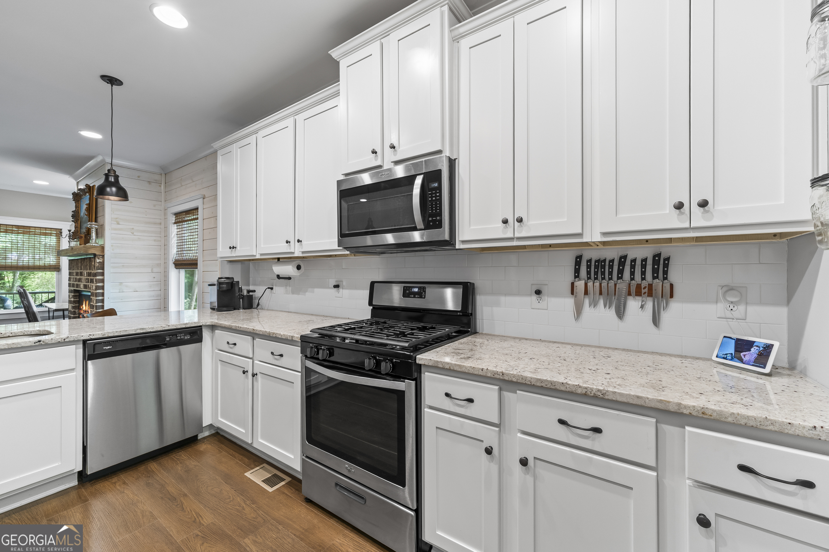 129 Wood Street Commerce, GA 30529 - Photo 20 of 65