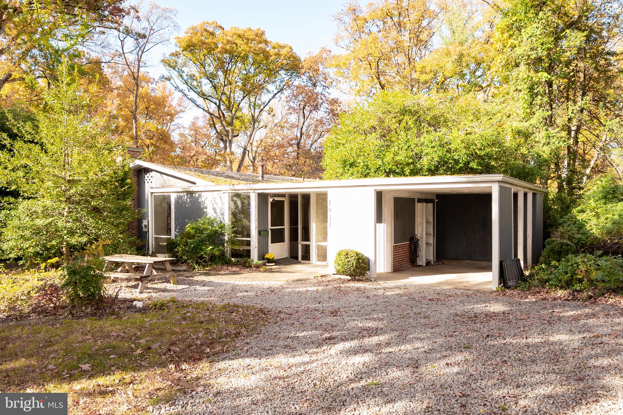 1911 Marthas Road Alexandria, VA 22307 - Photo 1 of 62 Gallery Image 1