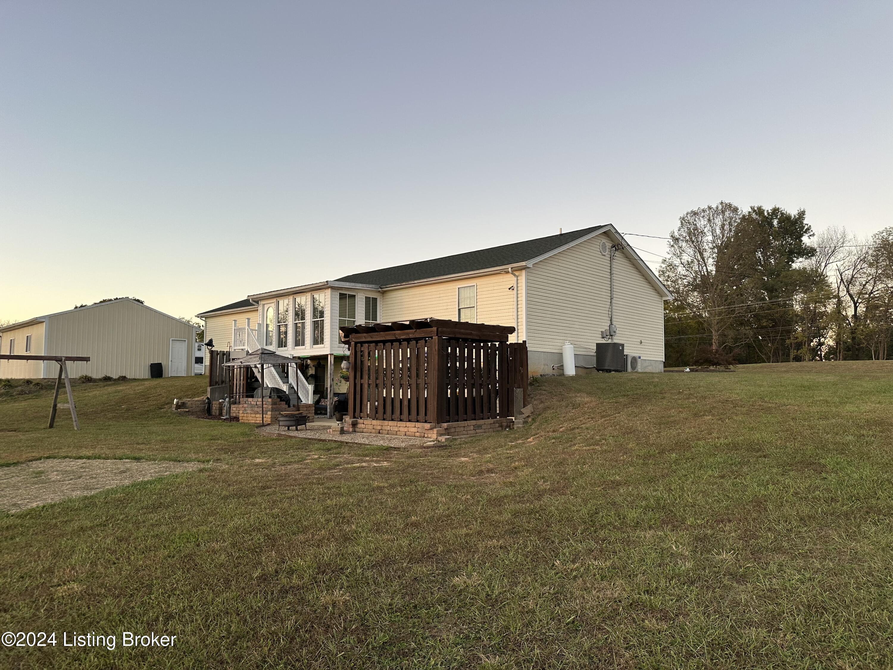 209 Hobbs Reesor Road Ekron, KY 40117 - Photo 13 of 106 E90433F0-4AEC-40AF-B094-69BE816095AE