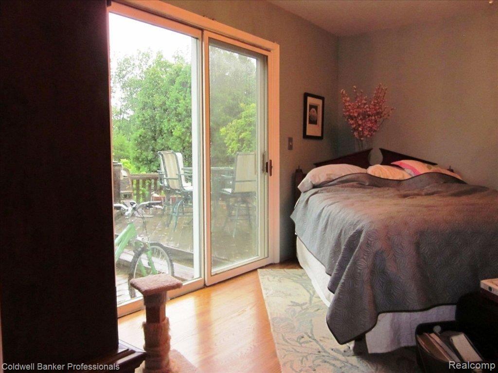 18105 Meridian Road Grosse Ile, MI 48138 - Photo 11 of 16 Master Bedroom