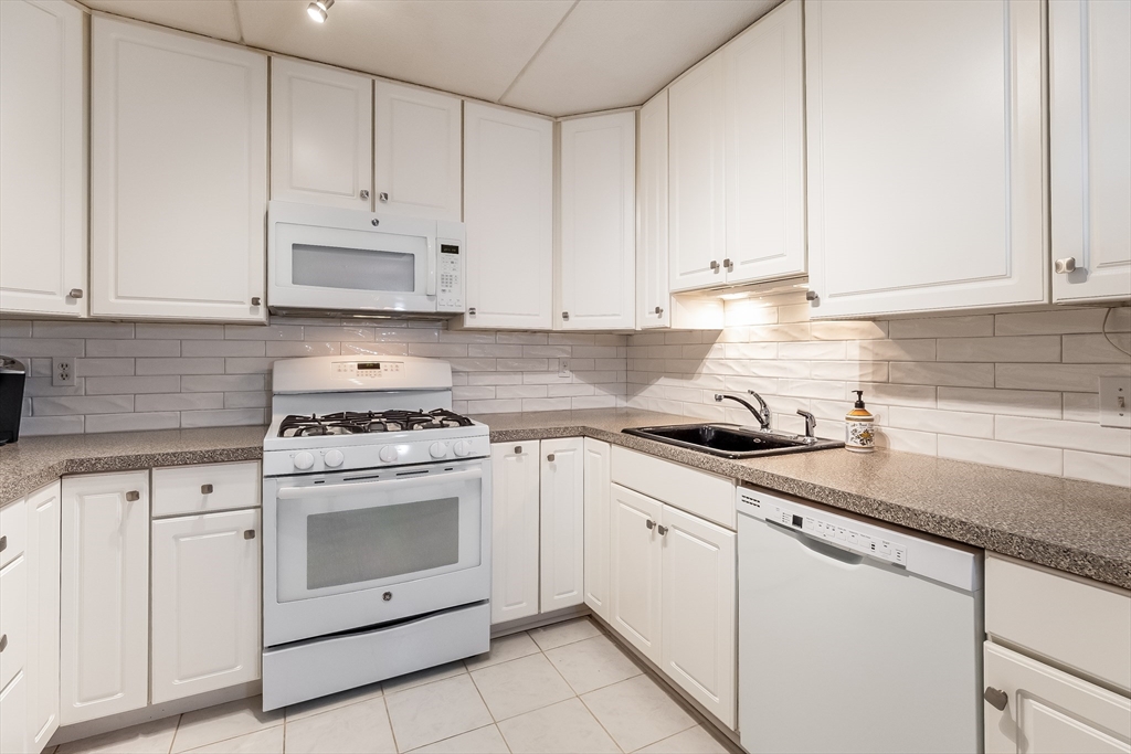 1550 Worcester Road, Unit 120 Framingham, MA 01702 - Photo 19 of 35 Gallery Image 19