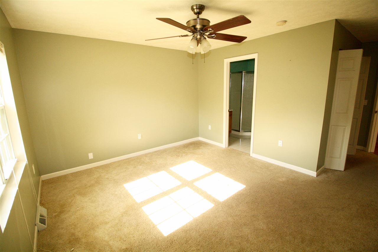 1711 South Coleman Road Shepherd, MI 48883 - Photo 14 of 23 1820382-13.JPG