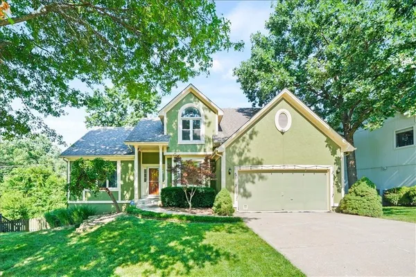 $419,500 | 4122 South Kerrington Drive, Independence, MO 64055