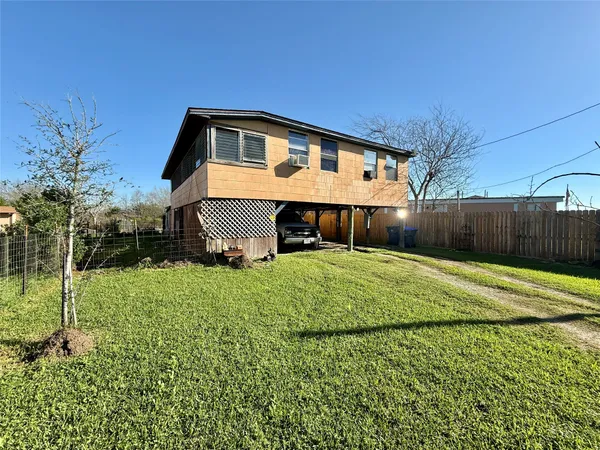 $88,000 | 2527 Bastrop Street, Angleton, TX 77515