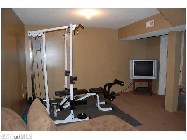 185 North Bridgewater Road Mount Airy, NC 27030 - Photo 15 of 16 Den/Family/Great Room.