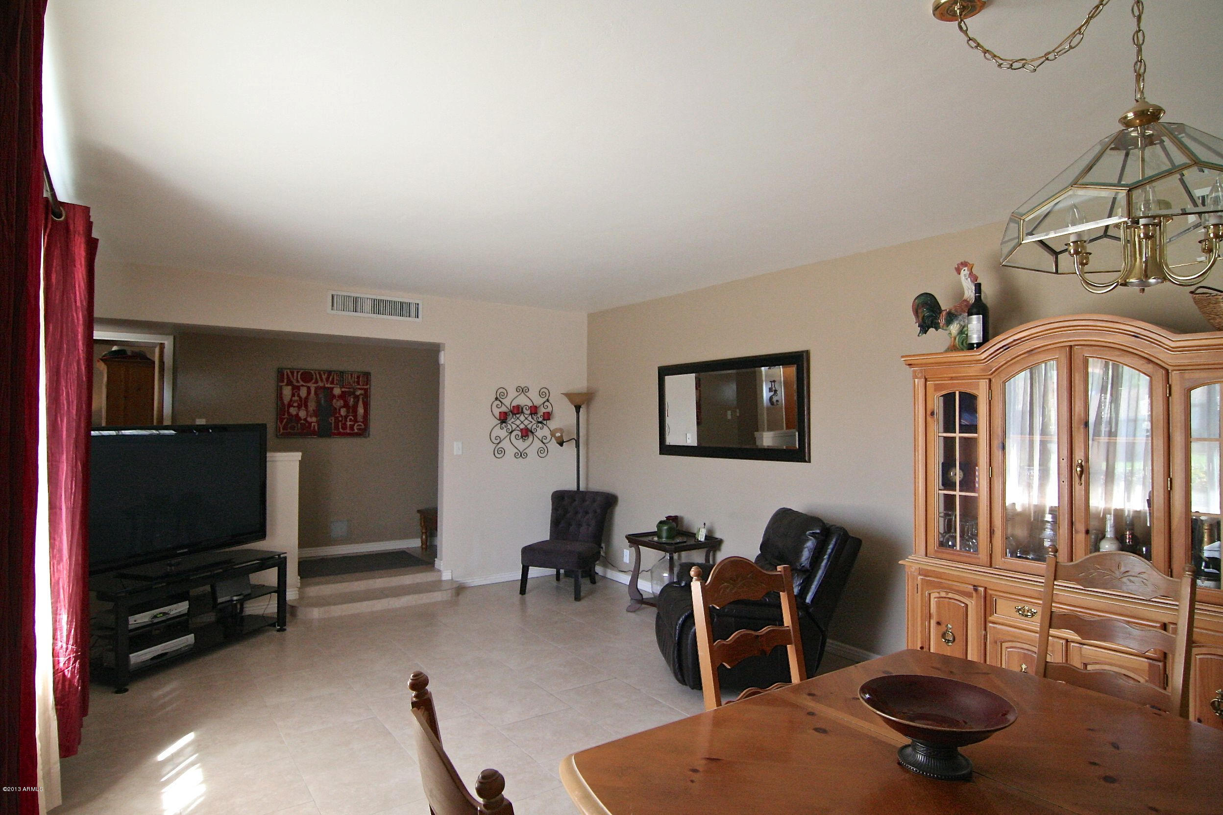 1524 West Lawrence Road Phoenix, AZ 85015 - Photo 4 of 12 IMG_3389