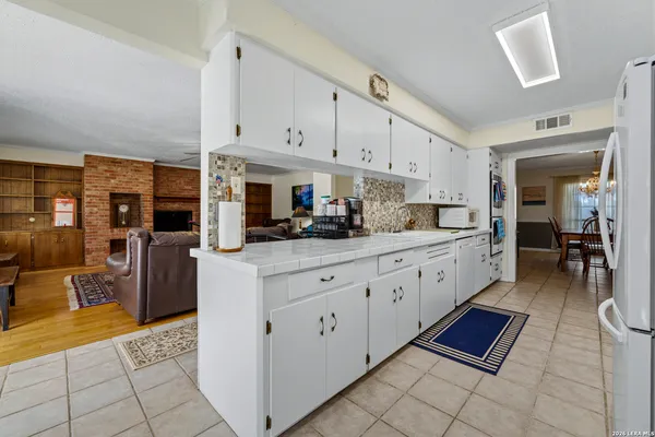 $799,900 | 2212 Farm To Market 466, Seguin, TX 78155