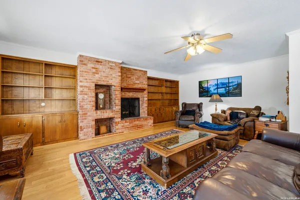 $799,900 | 2212 Farm To Market 466, Seguin, TX 78155