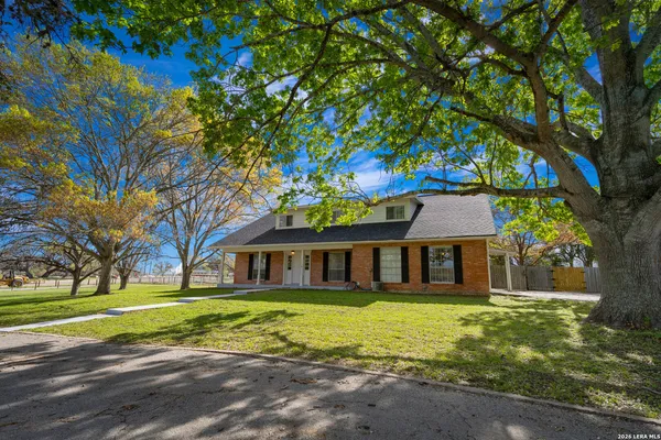 $799,900 | 2212 Farm To Market 466, Seguin, TX 78155