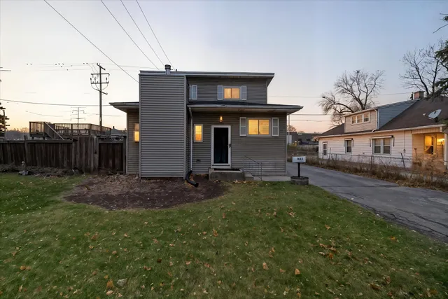 $280,000 | 1663 South 100th Street, West Allis, WI 53214