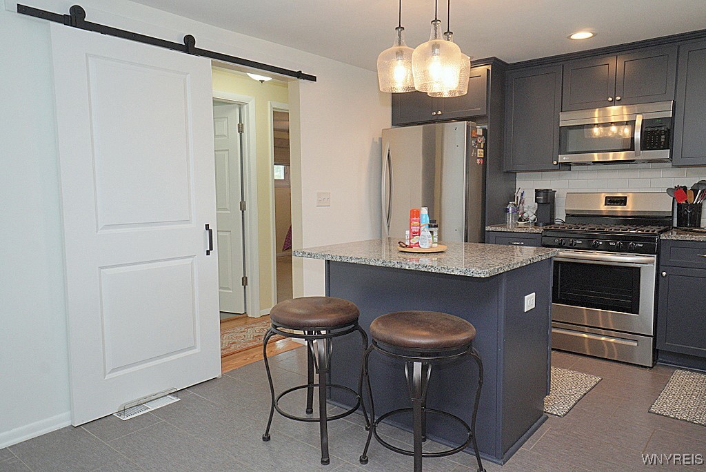 15 Schaefer Road West Seneca, NY 14224 - Photo 13 of 48 walk up to the island