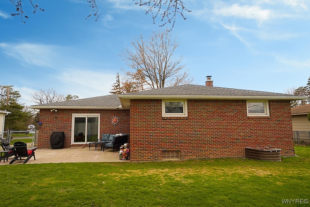 15 Schaefer Road West Seneca, NY 14224 - Photo 35 of 48 rear view of the home