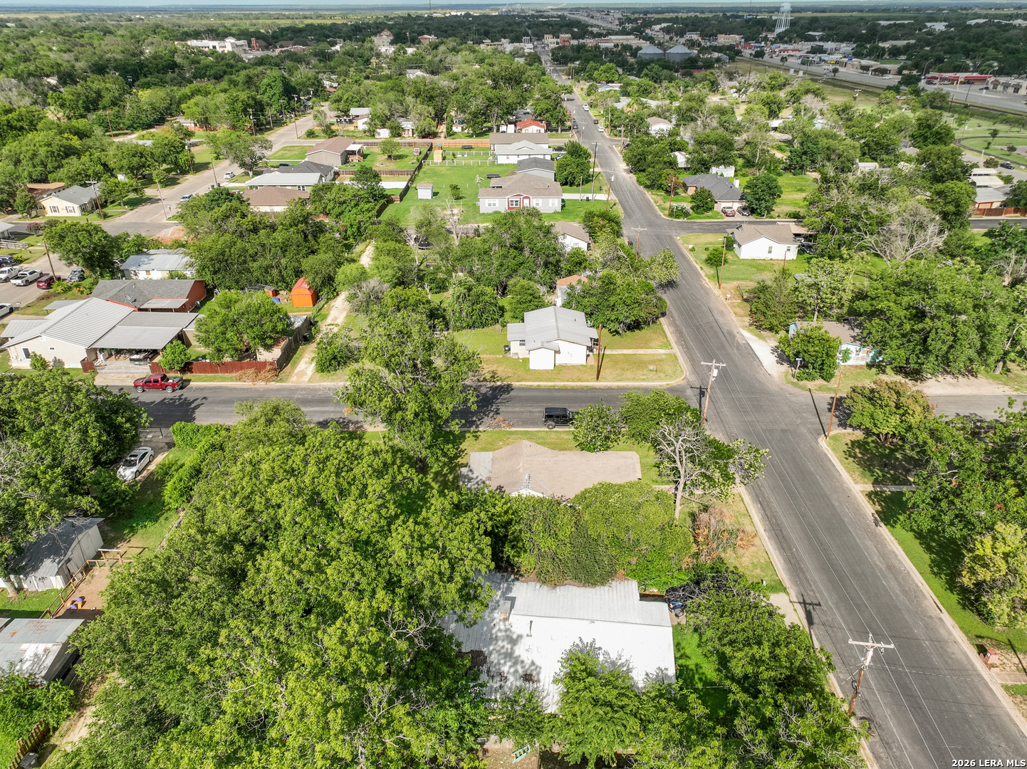 1902 17th Street Hondo, TX 78861 - Photo 16 of 21
