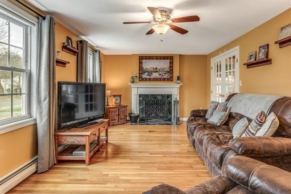 11 Connor Road Beverly, MA 01915 - Photo 3 of 30 Gallery Image 3