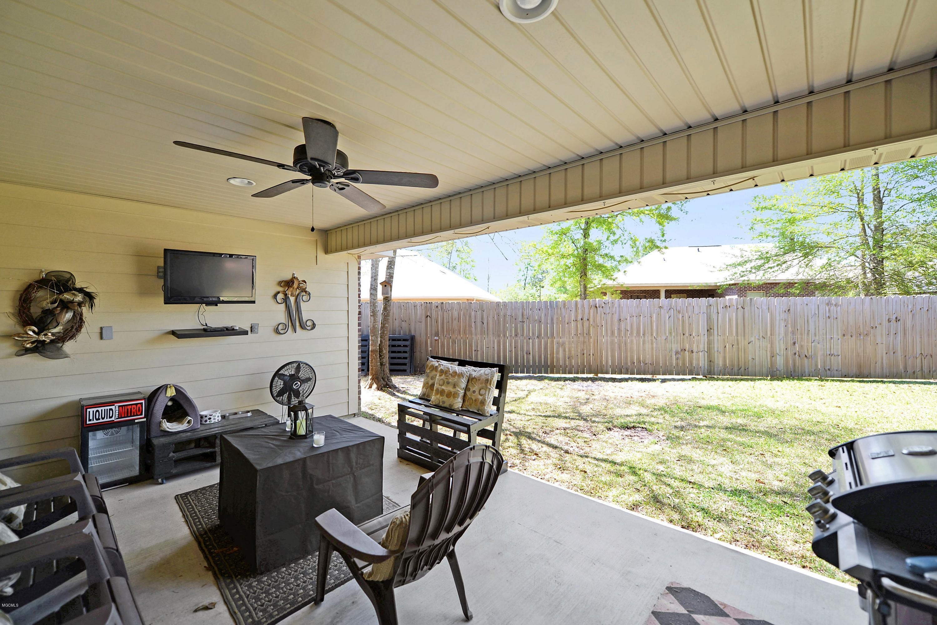 13719 Ridgehaven Way Gulfport, MS 39503 - Photo 21 of 26 021