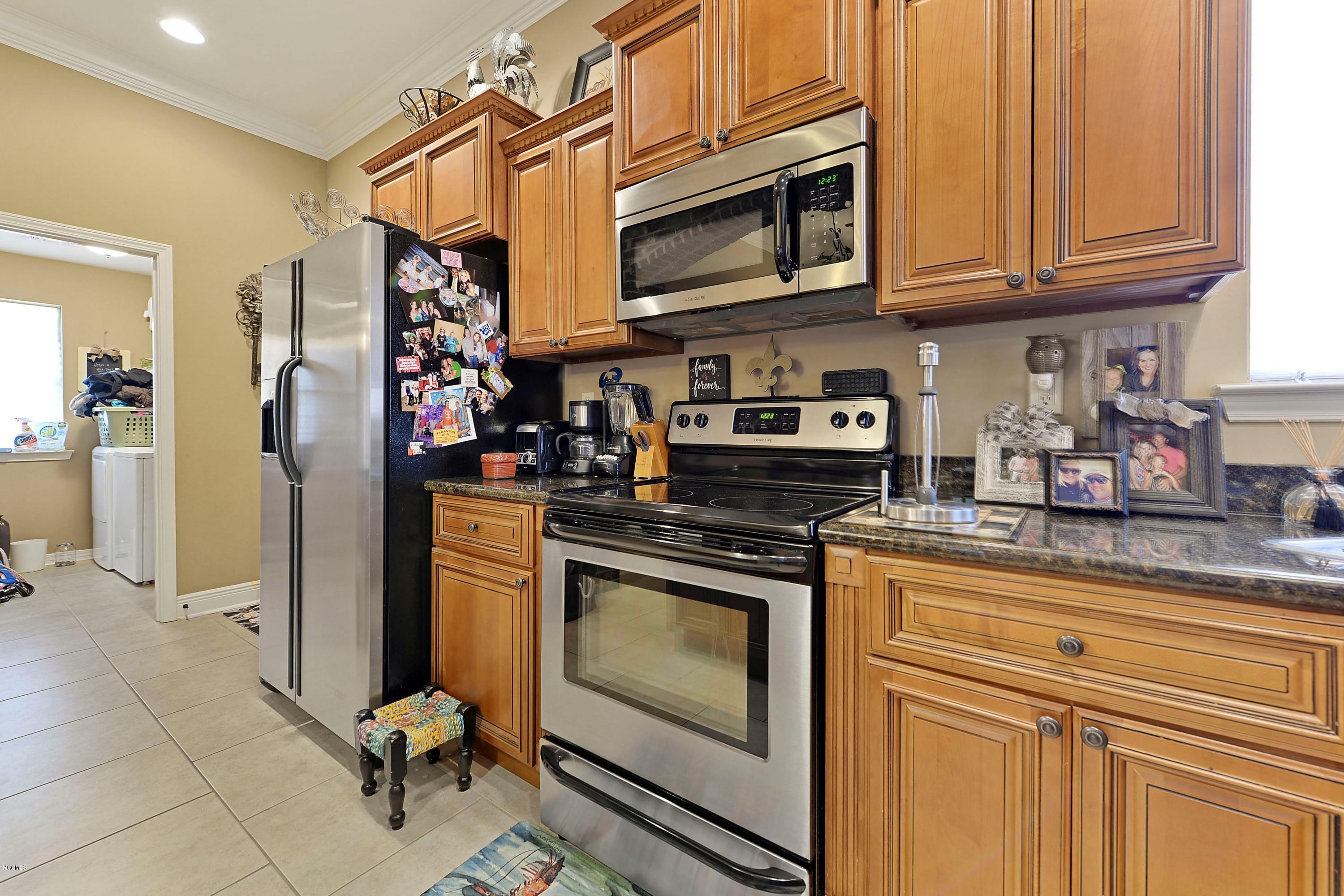 13719 Ridgehaven Way Gulfport, MS 39503 - Photo 10 of 26 010
