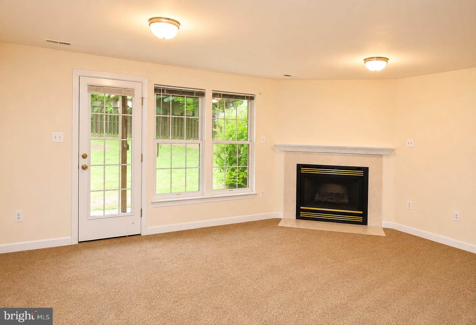 2218 Mears Lane Silver Spring, MD 20906 - Photo 4 of 24