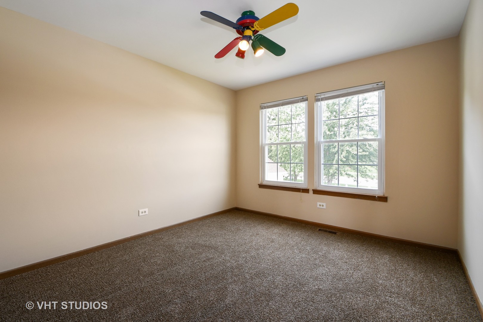 8116 Old Mill Road Frankfort, IL 60423 - Photo 11 of 16 an empty room with windows and fan