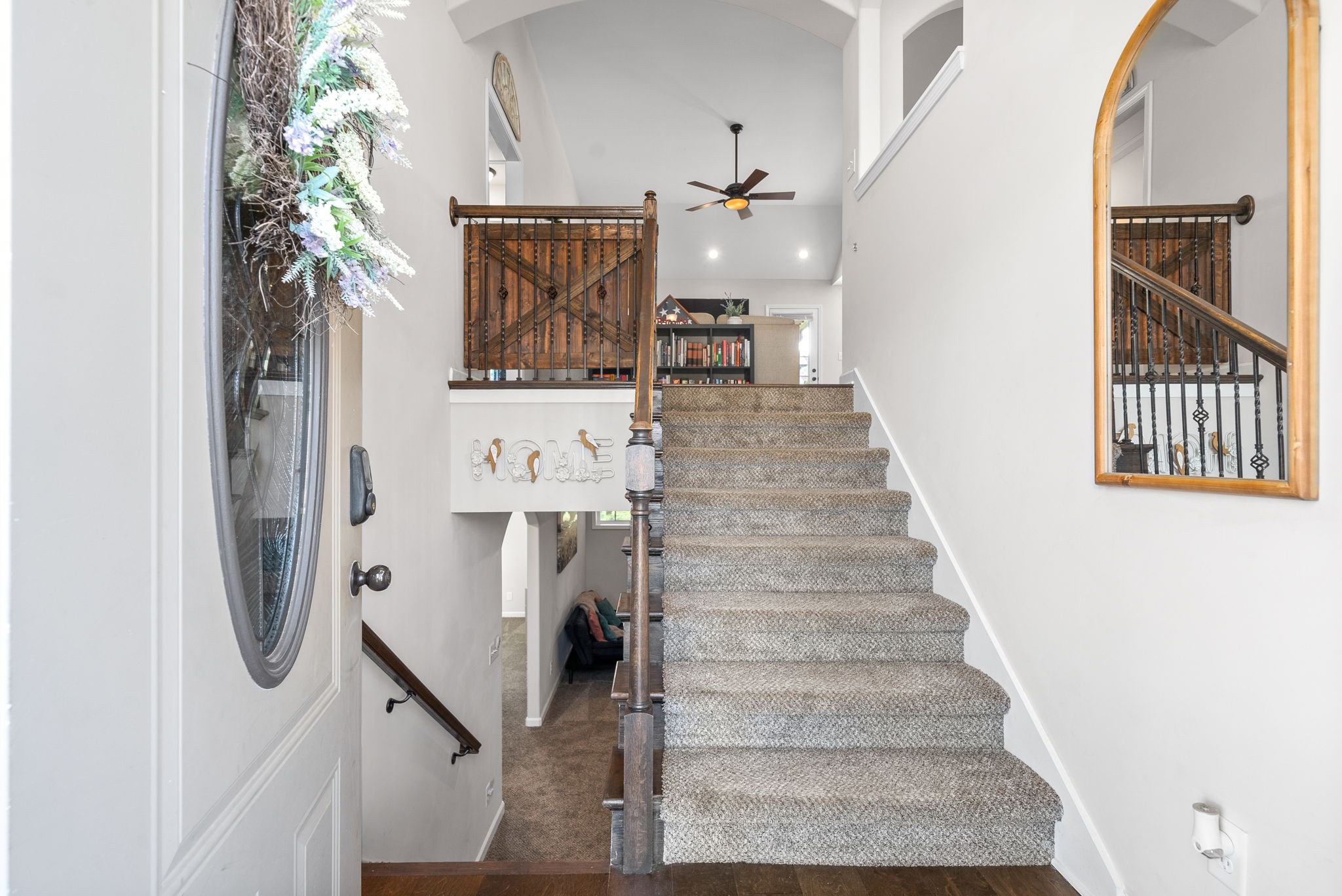 1478 Raven Road Clarksville, TN 37042 - Photo 5 of 42 a view of entryway and hall with wooden floor