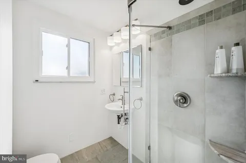 $419,000 | 512 Media Parkway, Wallingford, PA 19086