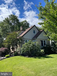 $419,000 | 512 Media Parkway, Wallingford, PA 19086