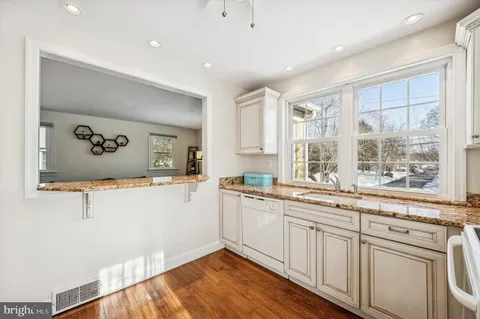 $419,000 | 512 Media Parkway, Wallingford, PA 19086