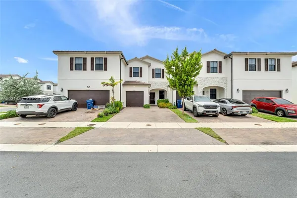 $2,900 | 23082 Southwest 129th Court, Unit 23082, Miami, FL 33177