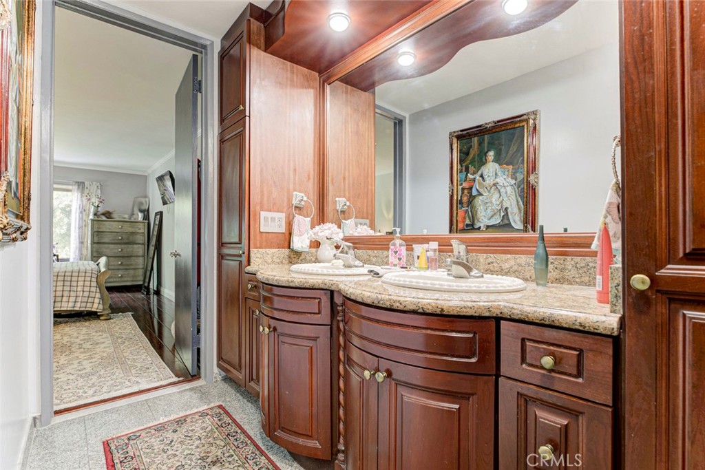1401 Valley View Road, Unit 206 Glendale, CA 91202 - Photo 22 of 35