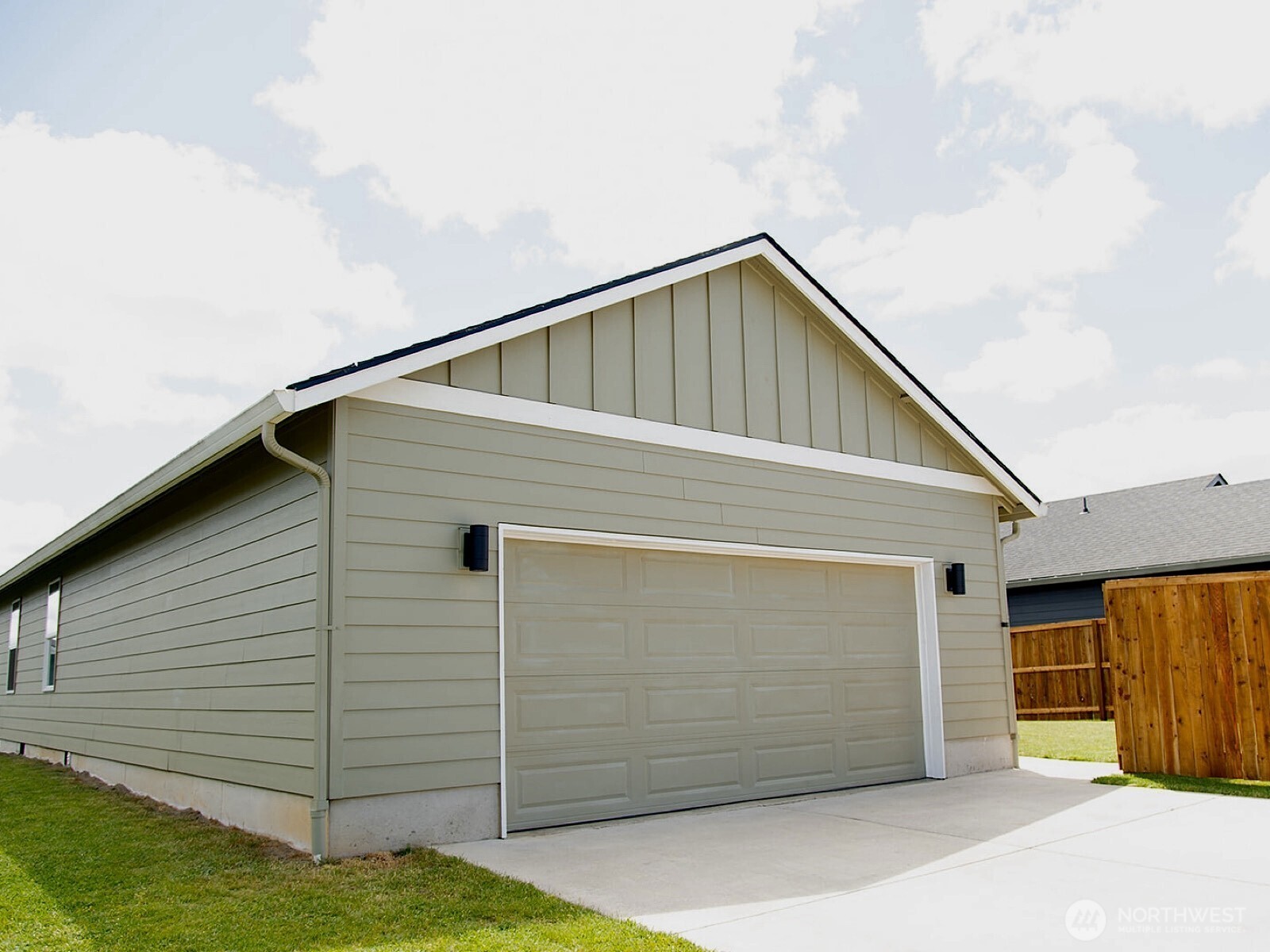 507 Powell Avenue Winlock, WA 98596 - Photo 5 of 35