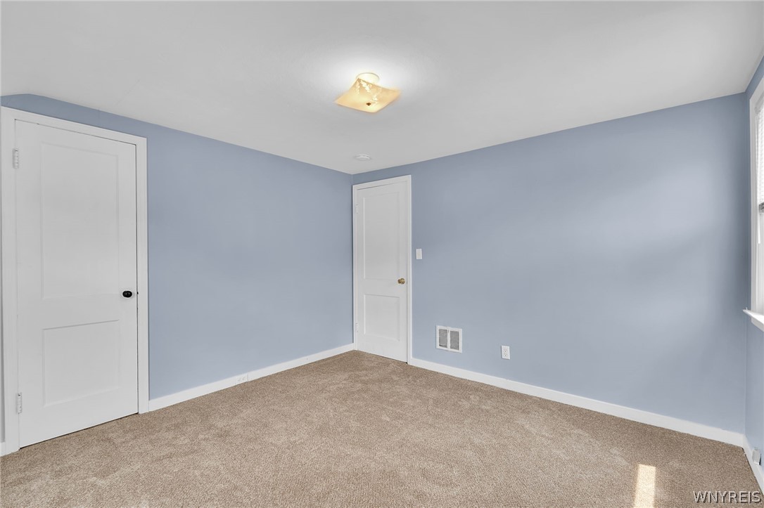 4493 Union Road Cheektowaga, NY 14225 - Photo 15 of 47