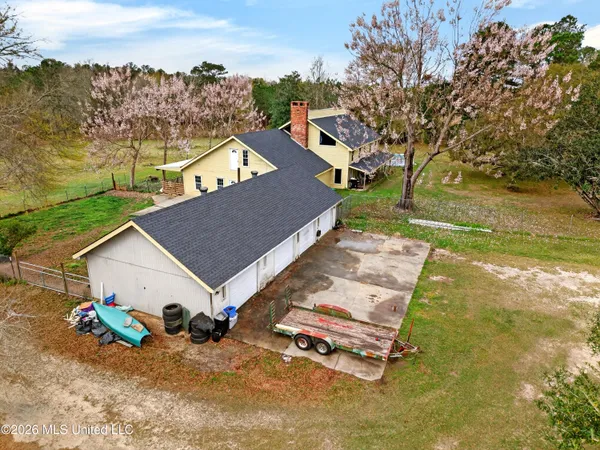 $320,000 | 42 Dead End Road, Carriere, MS 39426