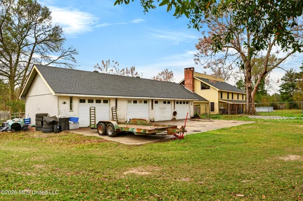 $320,000 | 42 Dead End Road, Carriere, MS 39426