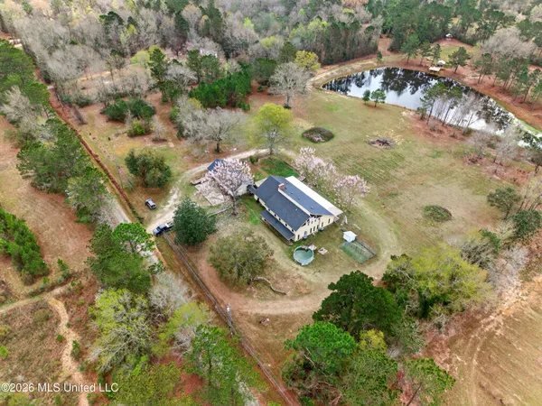$320,000 | 42 Dead End Road, Carriere, MS 39426