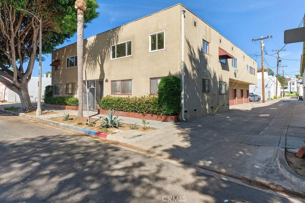 925 East Appleton Street Long Beach, CA 90802 - Photo 17 of 18