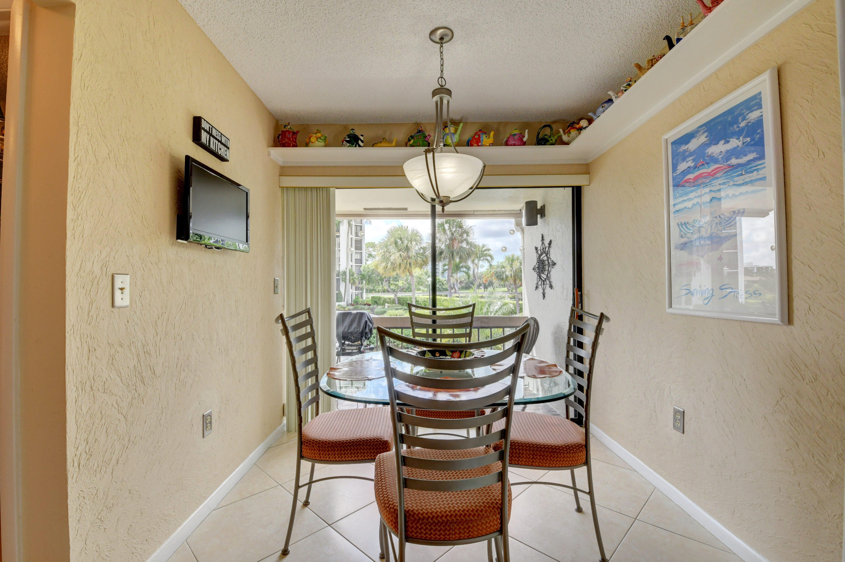 7783 Lakeside Boulevard, Unit G704 Boca Raton, FL 33434 - Photo 15 of 40 Kitchen