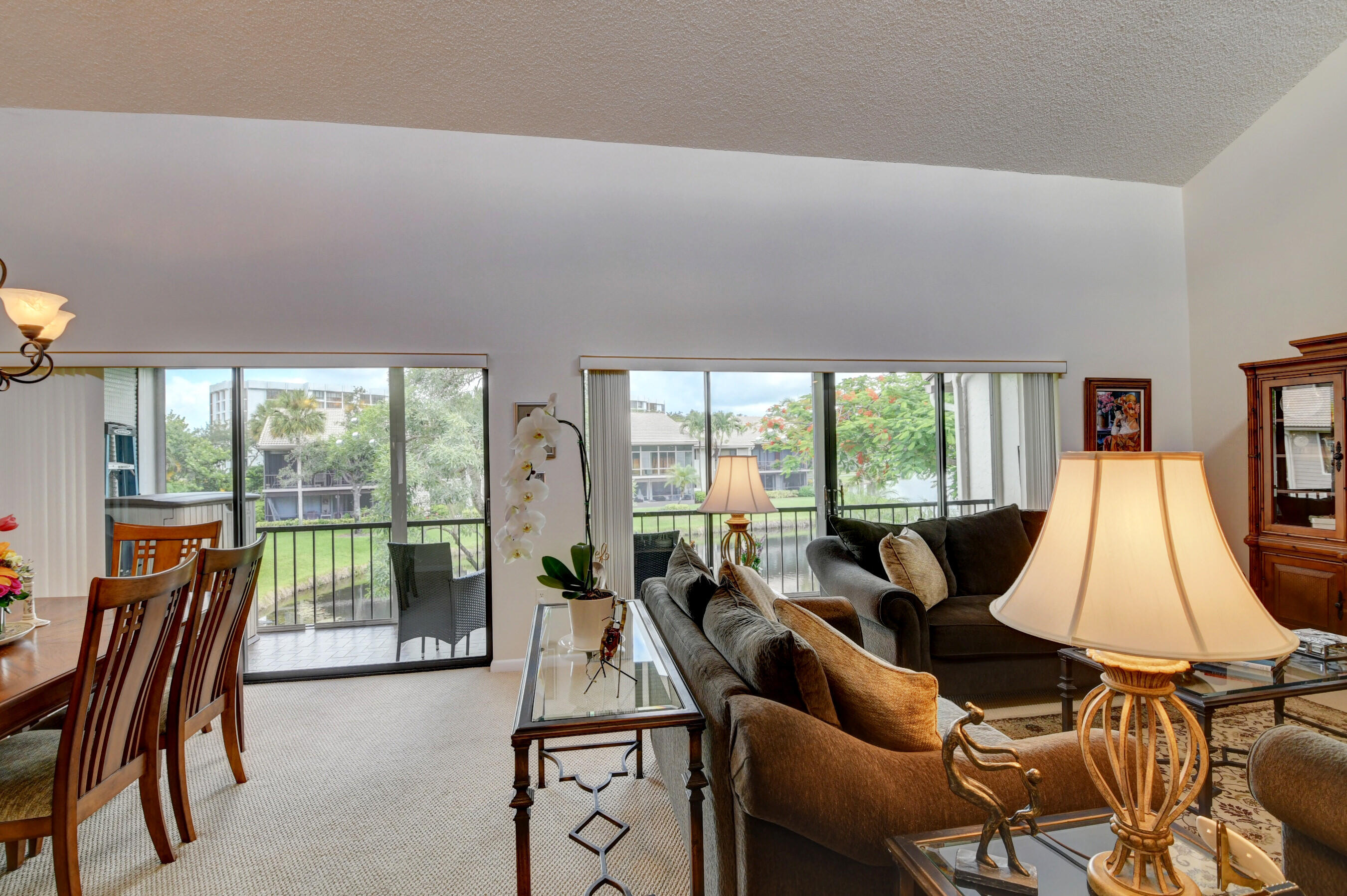 7783 Lakeside Boulevard, Unit G704 Boca Raton, FL 33434 - Photo 3 of 40 Living