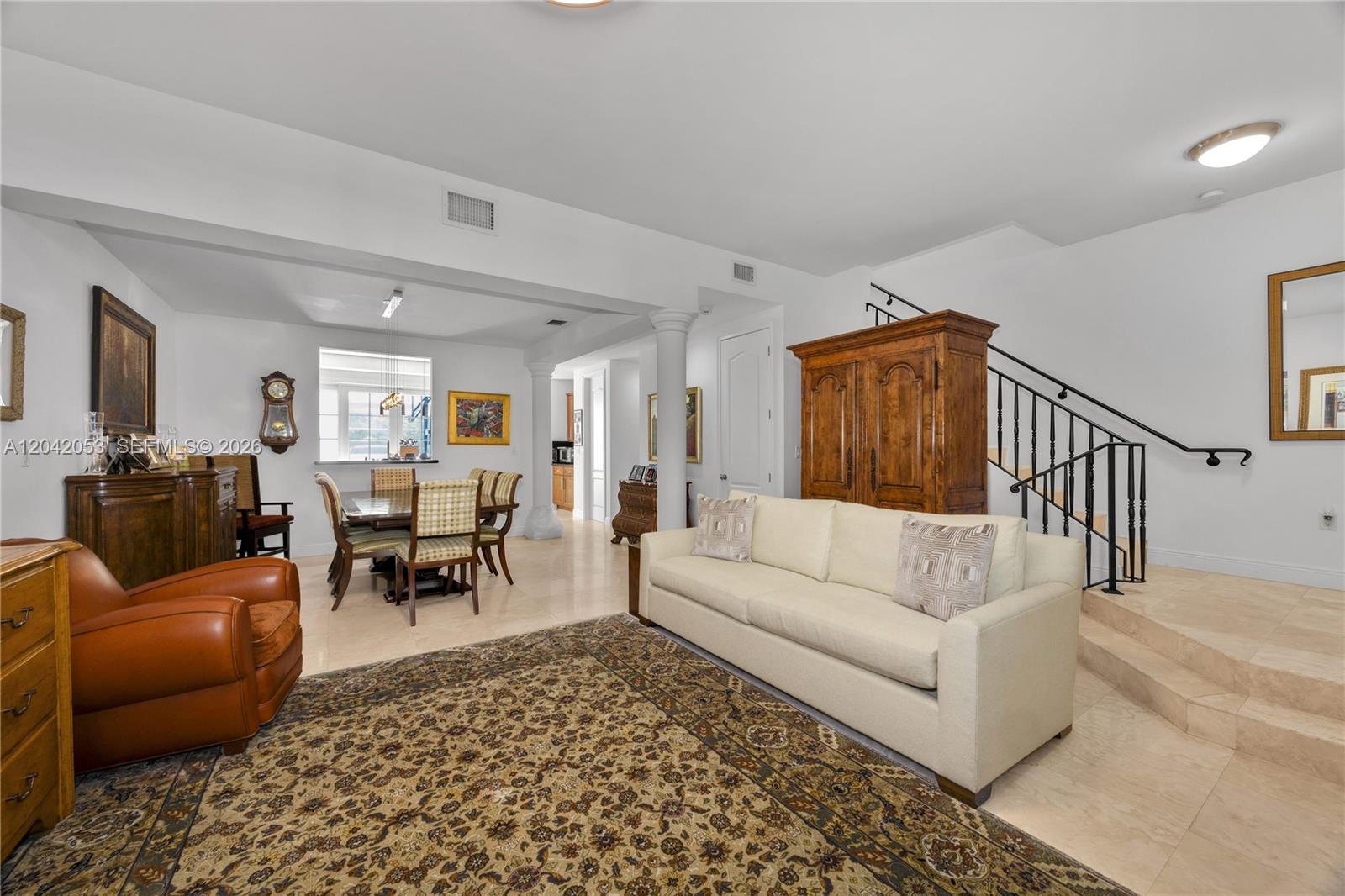 7614 Southwest 54th Avenue Miami, FL 33143 - Photo 4 of 33